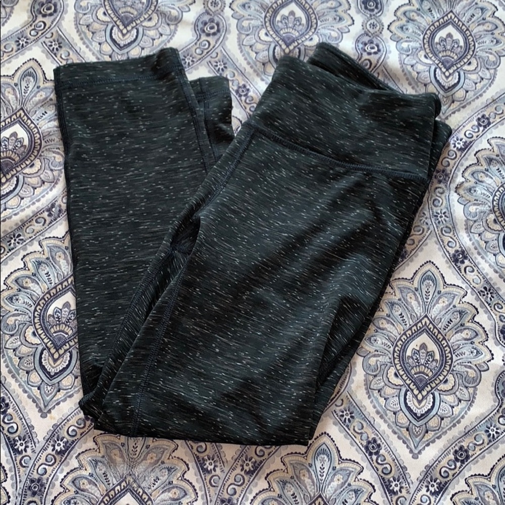 90 Degree Crop Leggings